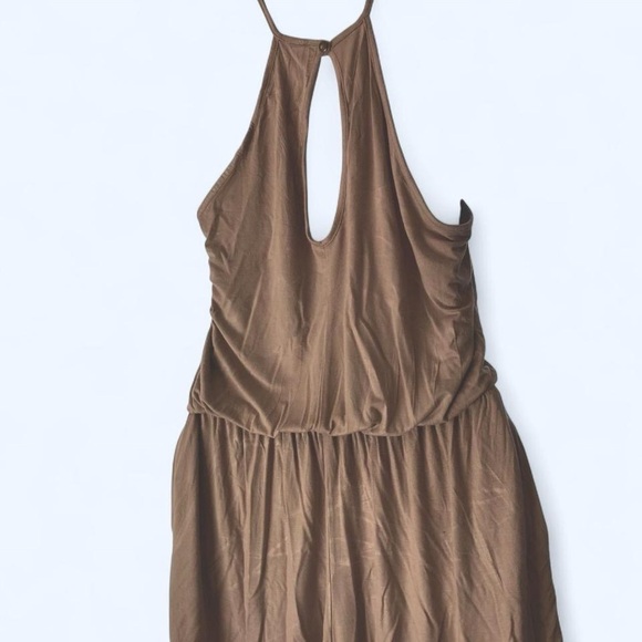 CY Taupe Halter Romper with Crochet Detail Unsure of size - Picture 3 of 3